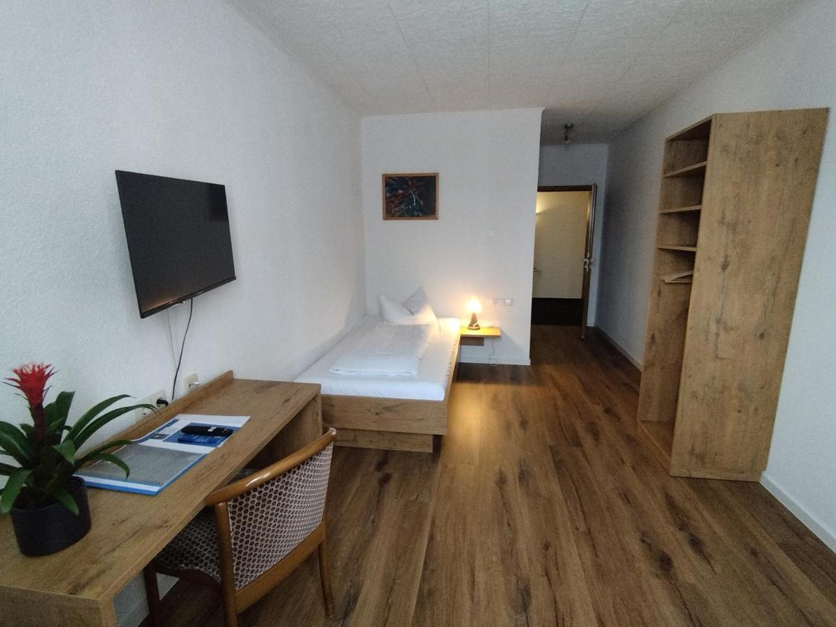 Hotel Sonnenkeller Neu-Ulm Exteriör bild