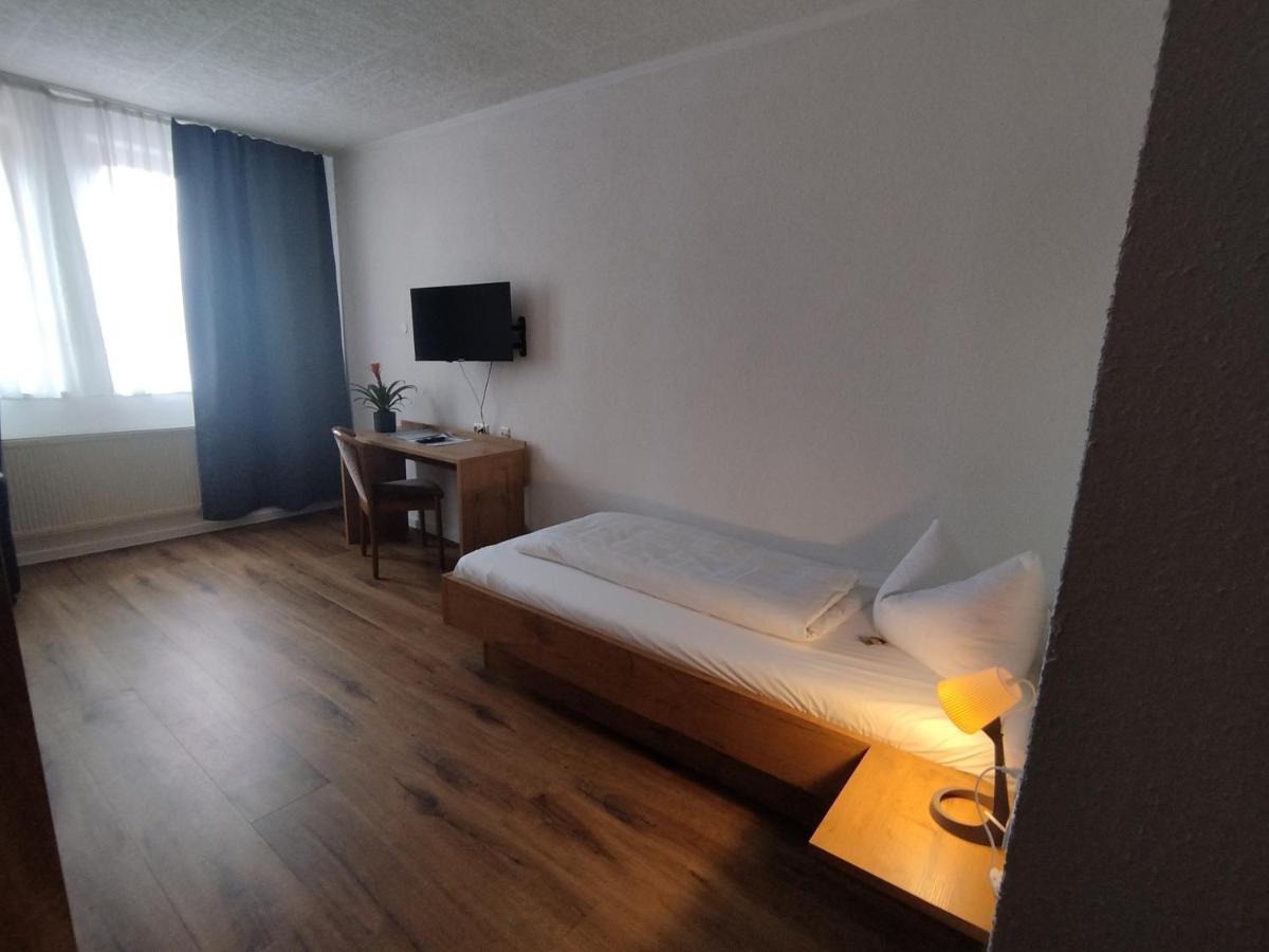 Hotel Sonnenkeller Neu-Ulm Exteriör bild
